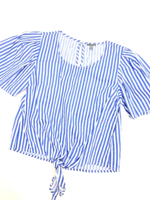 Charlotte Russe Short Sleeve Top Size Small