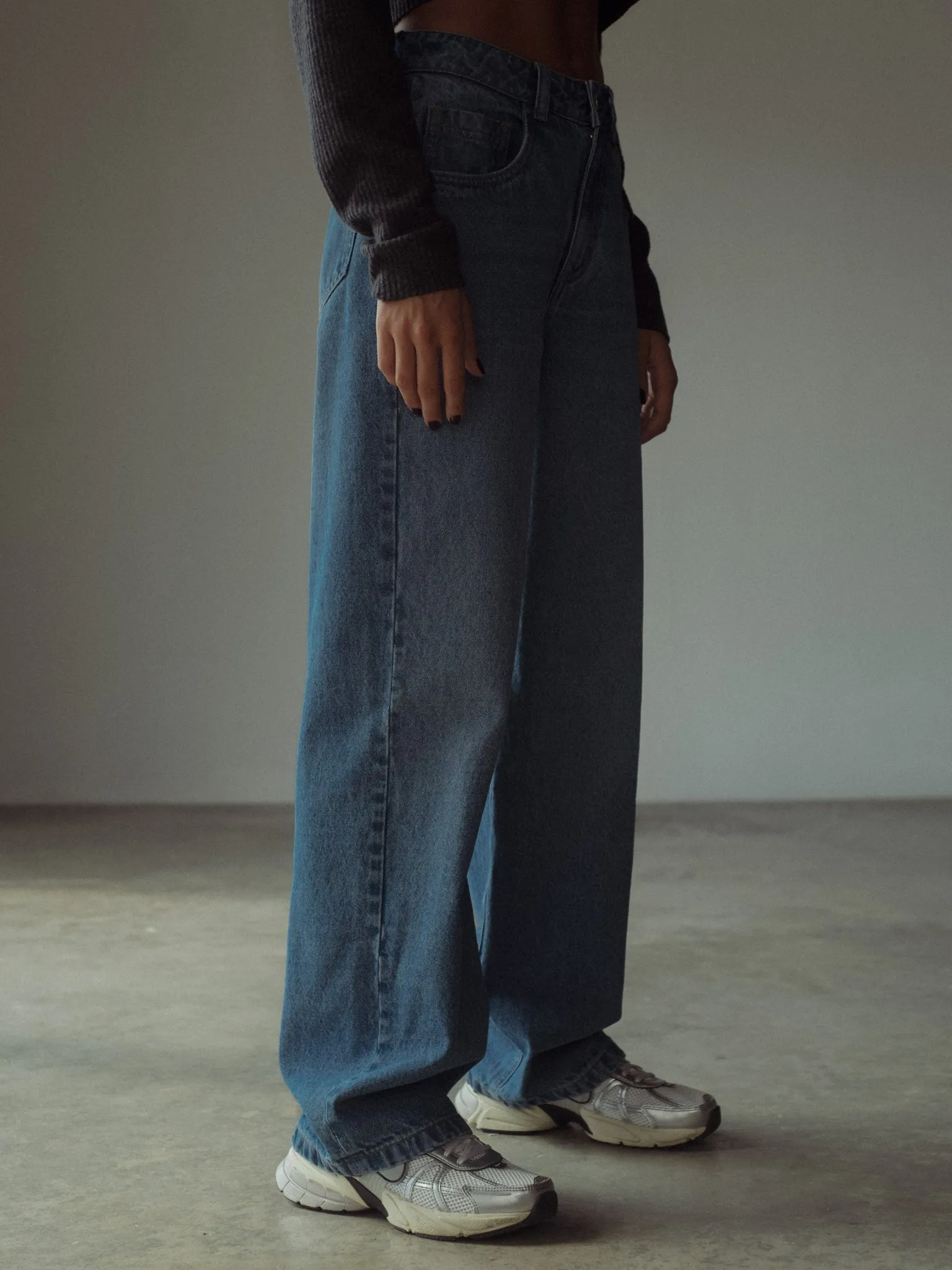 CLASSIC JEAN - MEDIUM BLUE