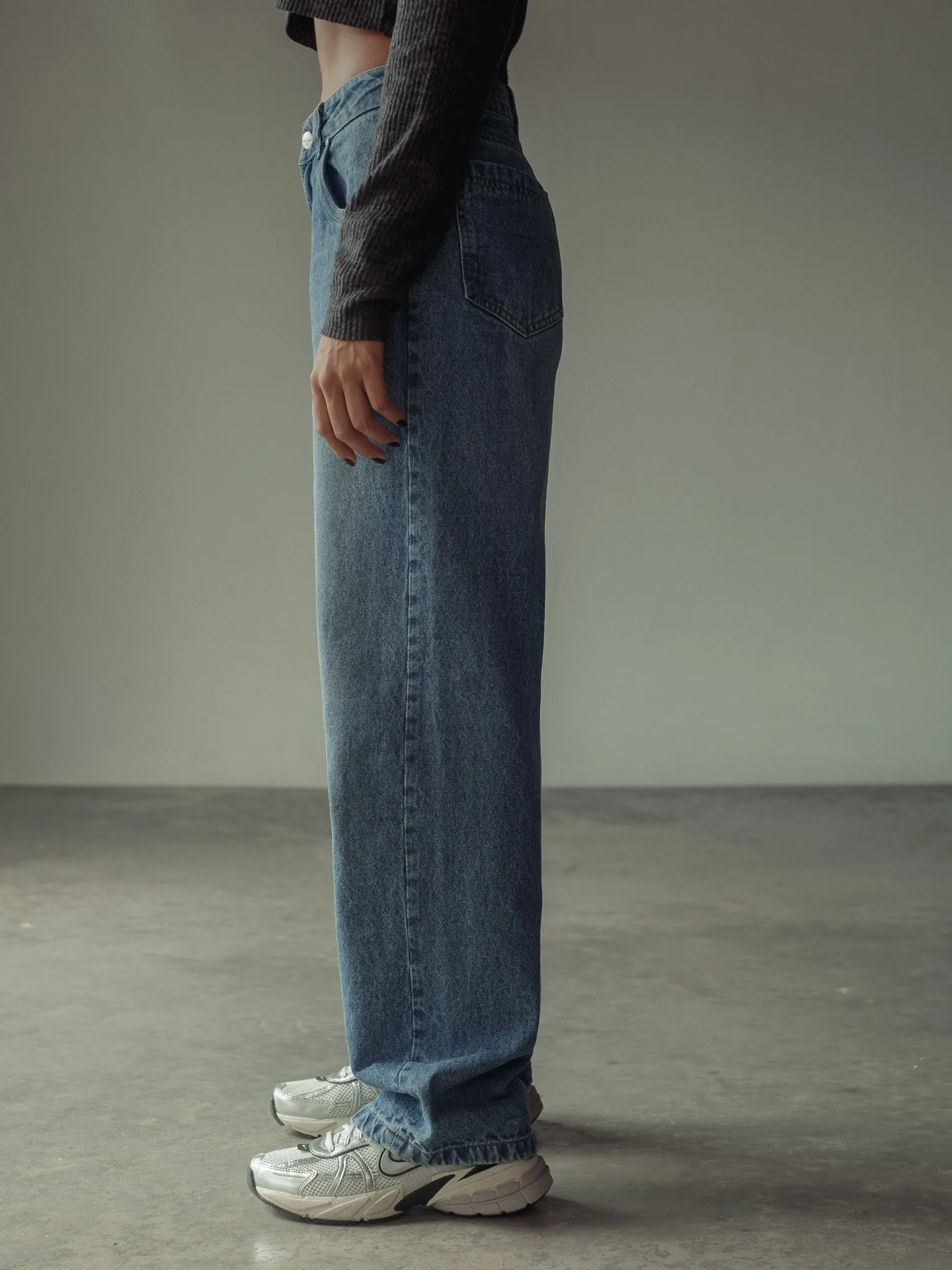 CLASSIC JEAN - MEDIUM BLUE