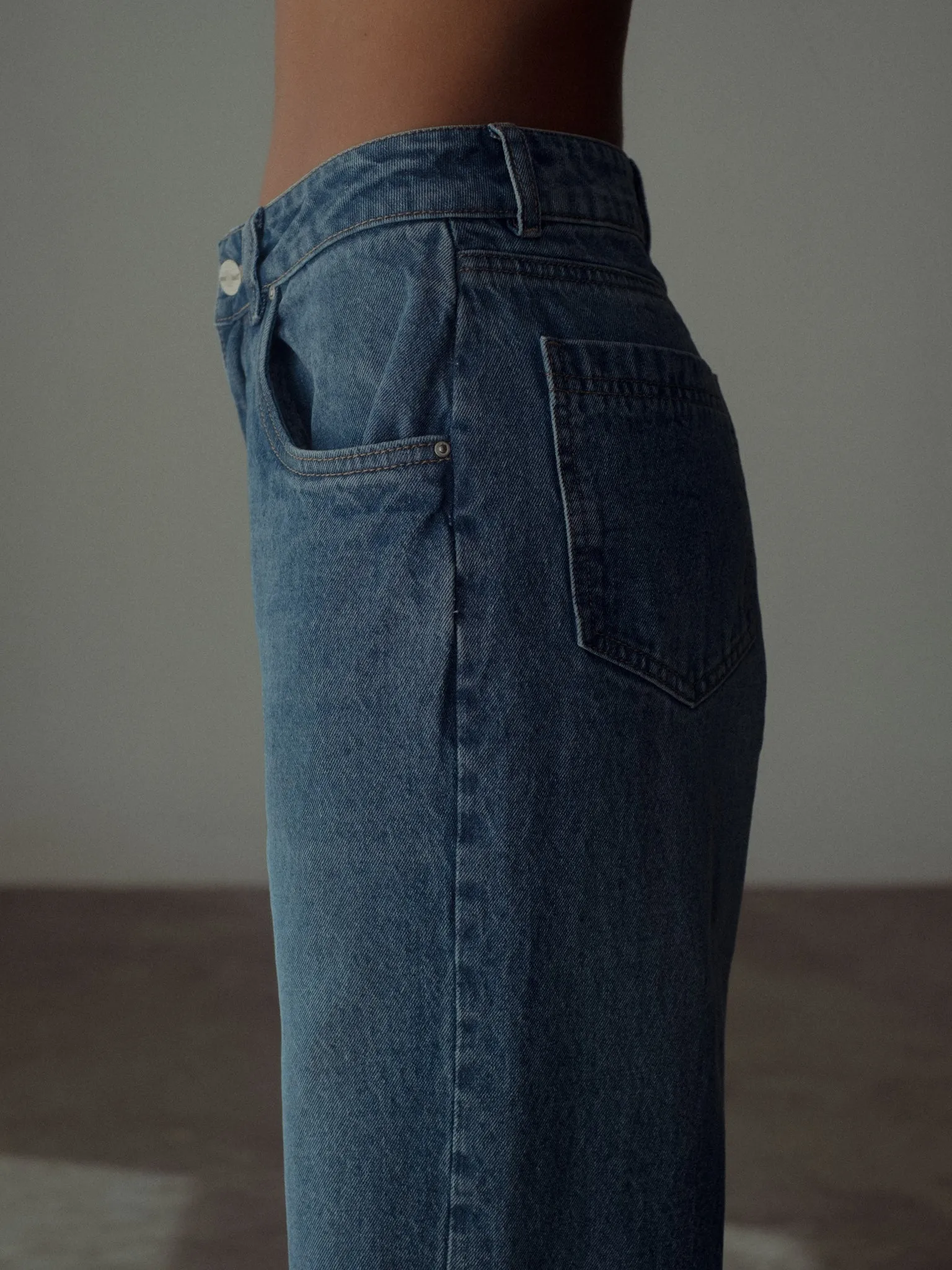 CLASSIC JEAN - MEDIUM BLUE