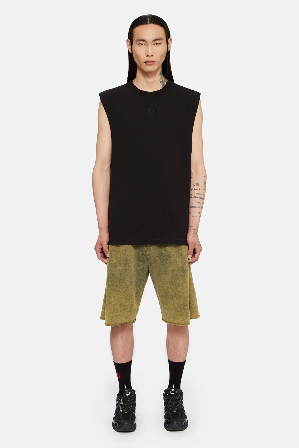 CLASSIC SLEEVELESS