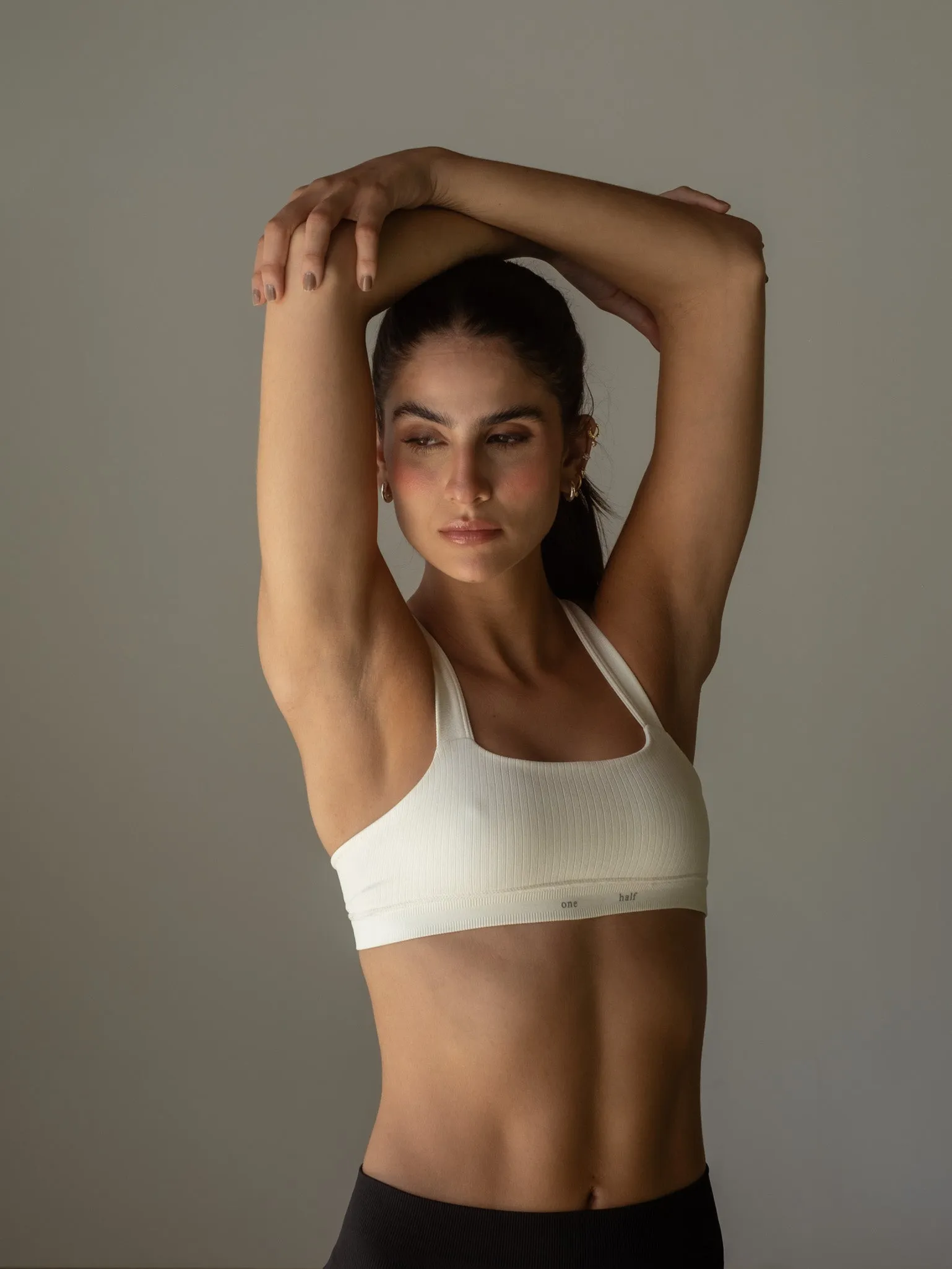 CONTOUR SEAMLESS CROP TOP  - VANILLA