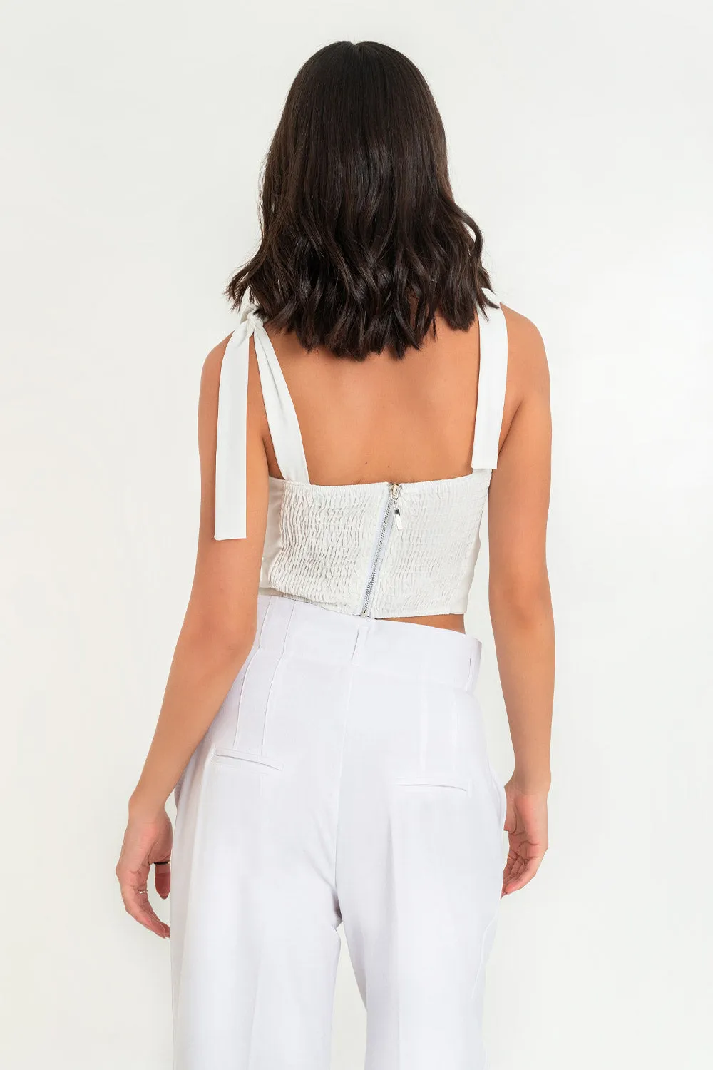 Crop top escote corazón tirantes con nudo