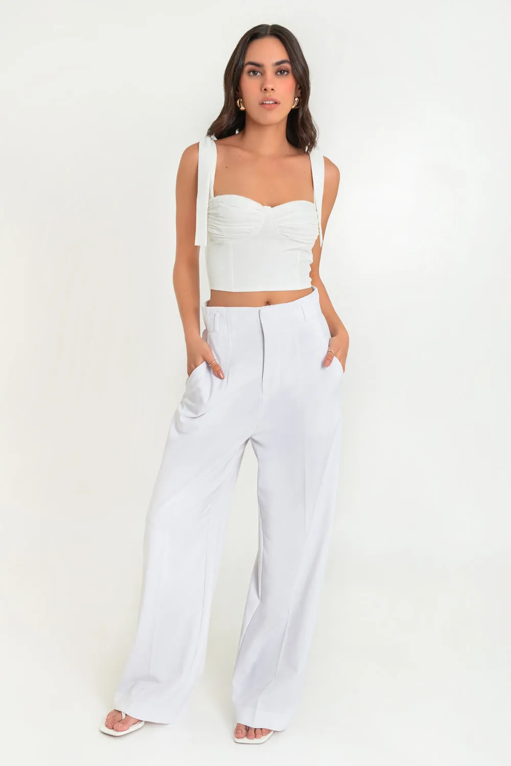 Crop top escote corazón tirantes con nudo
