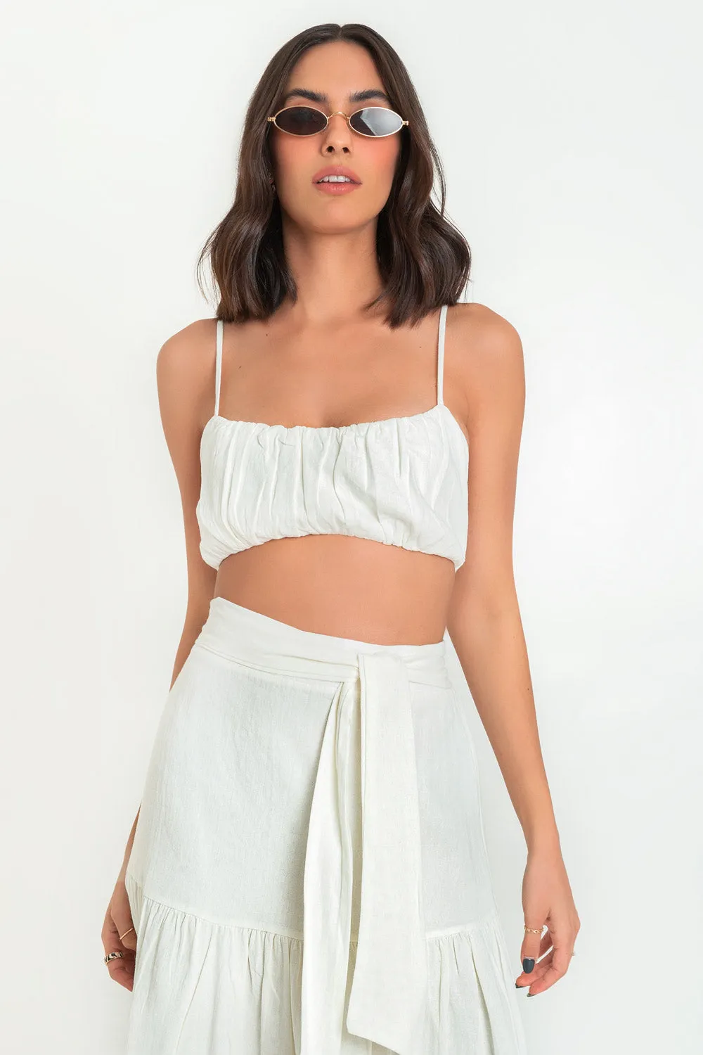 Crop top plisado de tirantes