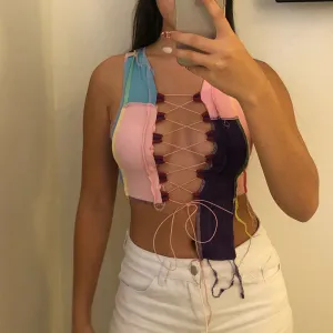 FASHERN PATCHI CROP TOP