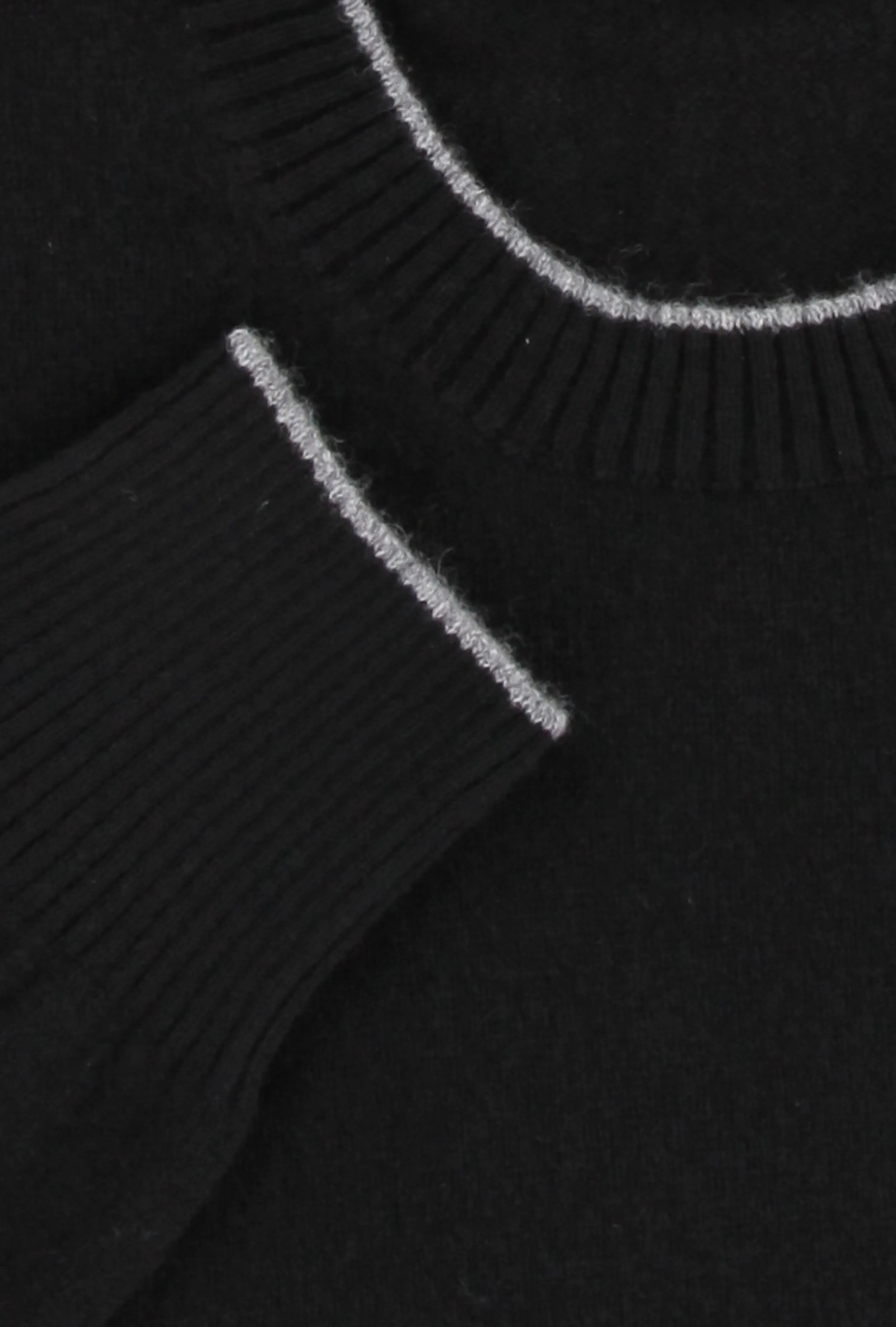 Fiori Di Lusso Black Crewneck Sweater