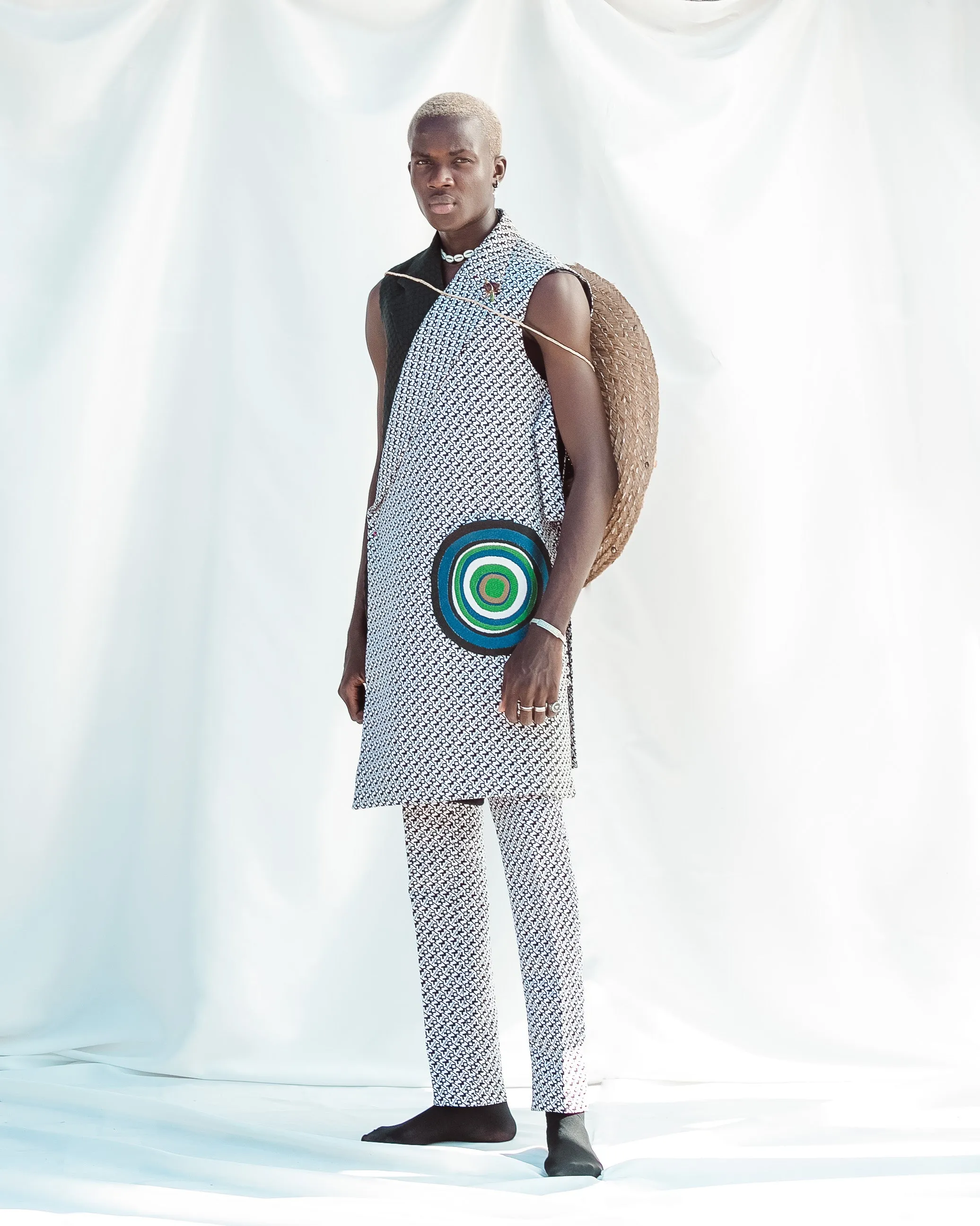 Leviticus 3 Sleeveless Suit