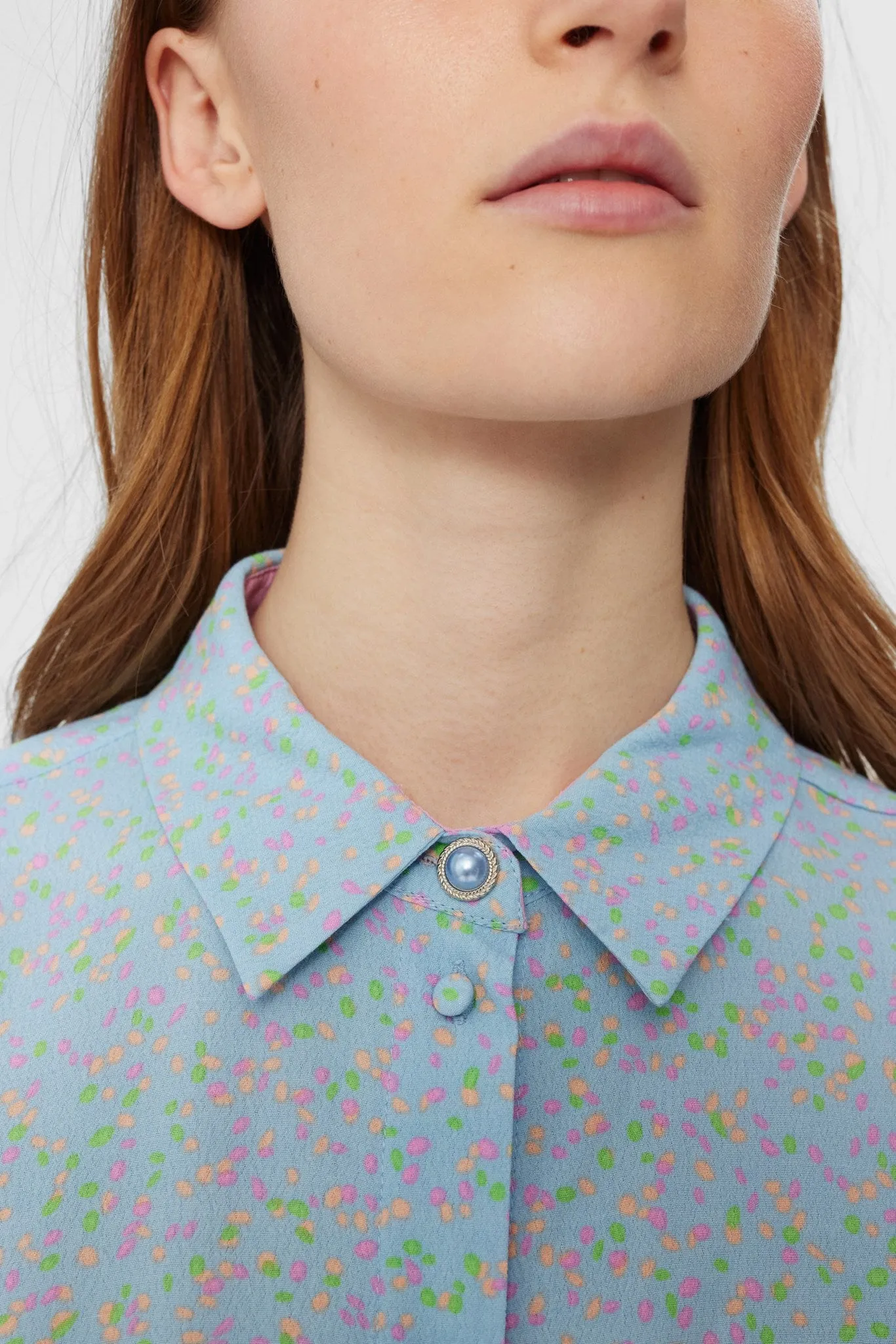 NUKIRA SLEEVELESS SHIRT - Clear Sky