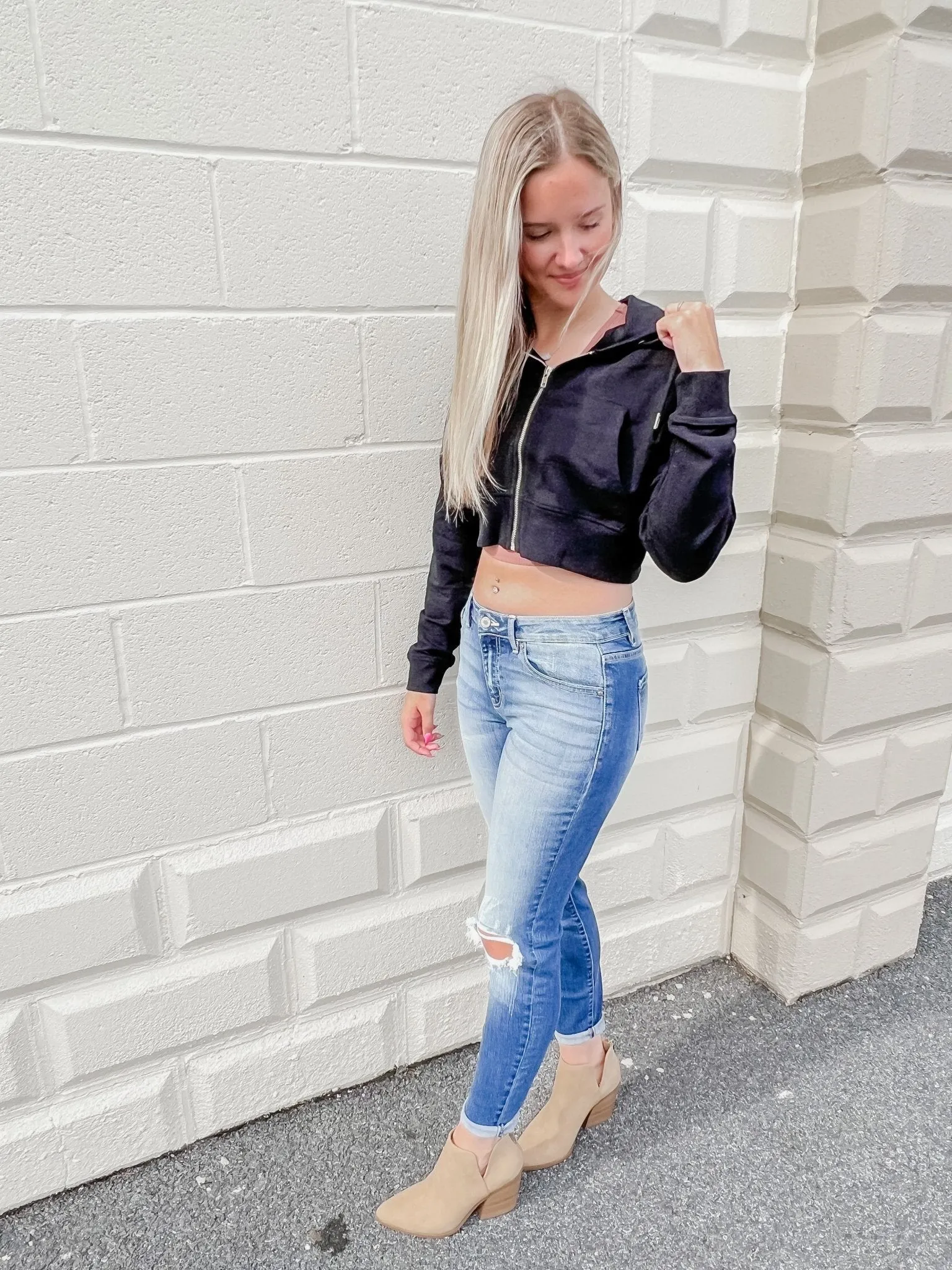 Worth the Wait, Crop Top Hoodie (black)